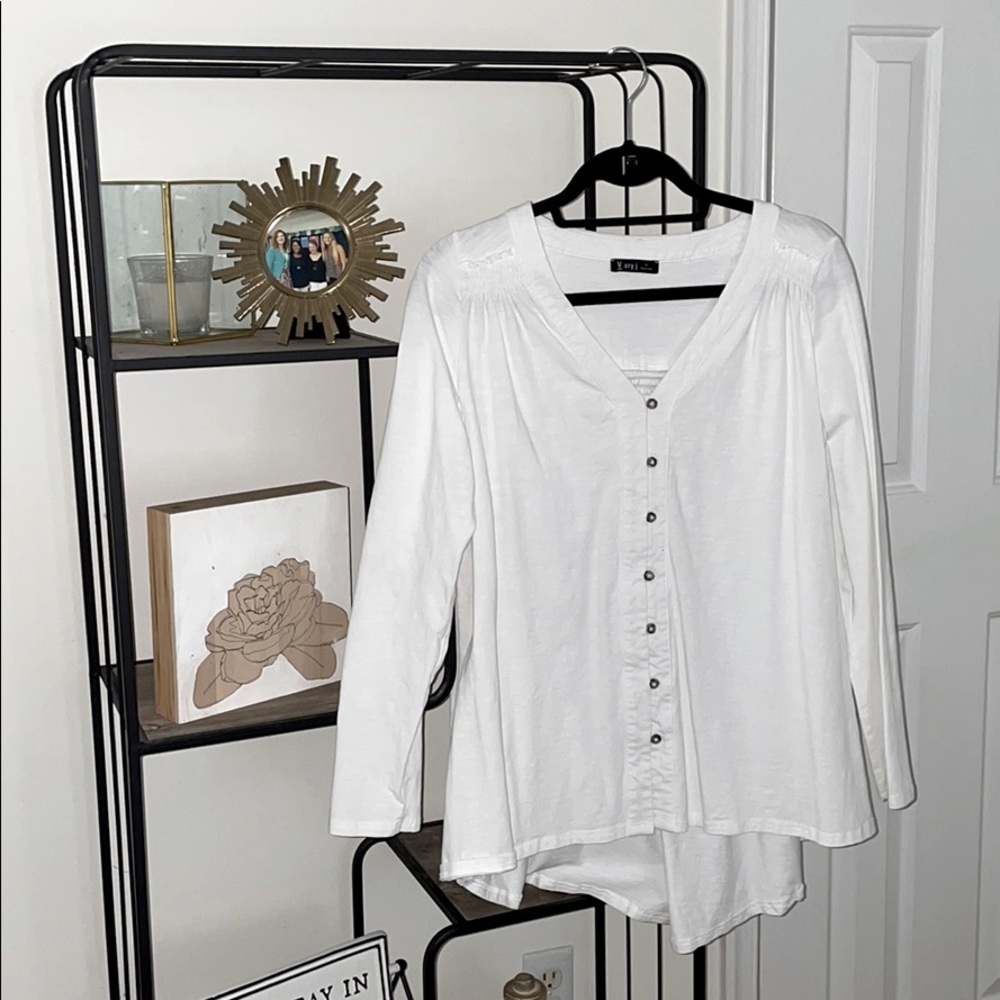 White long sleeve button down flow-y top!